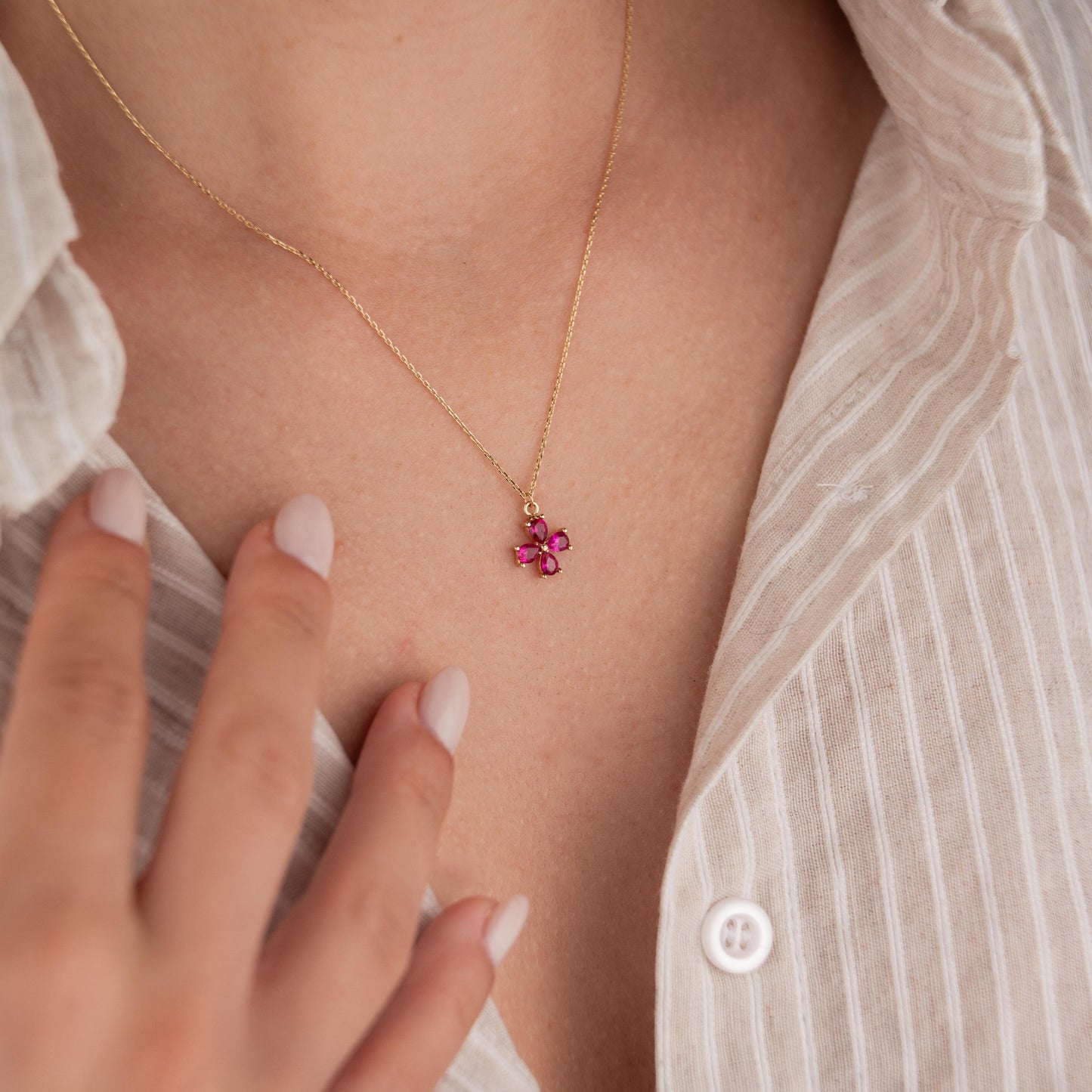 14k Solid Gold Ruby Flower Necklace, Elegant Gemstone Jewelry, Minimalist Gold Chain, Floral Inspired Pendant, Gift for Her